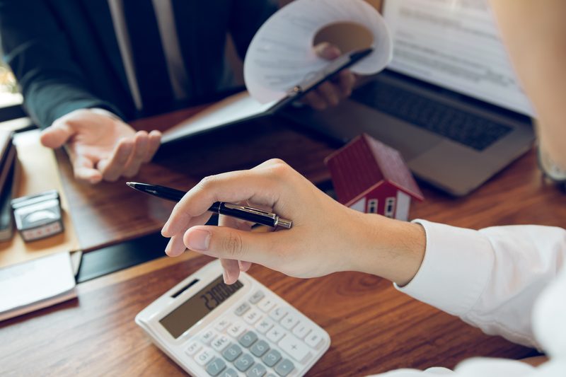 Votre employeur refuse de vous donner un contrat écrit : quels recours ?